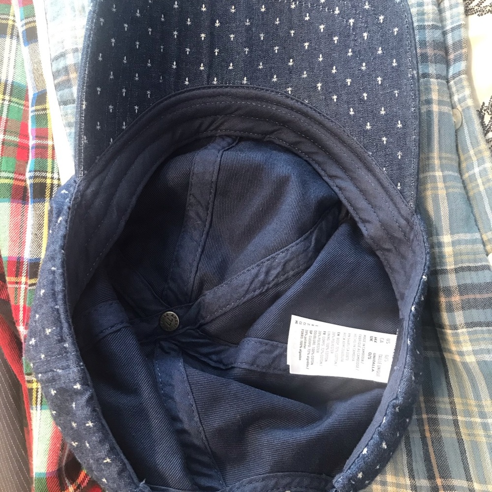 Hat - Picture 3 of 4